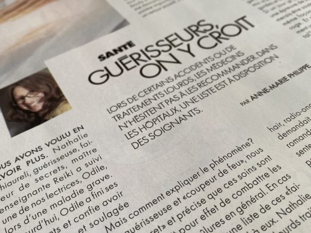 Un close up d'un article de presse